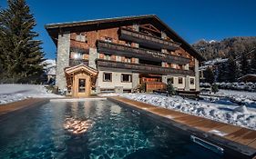 Hotel La Rouja